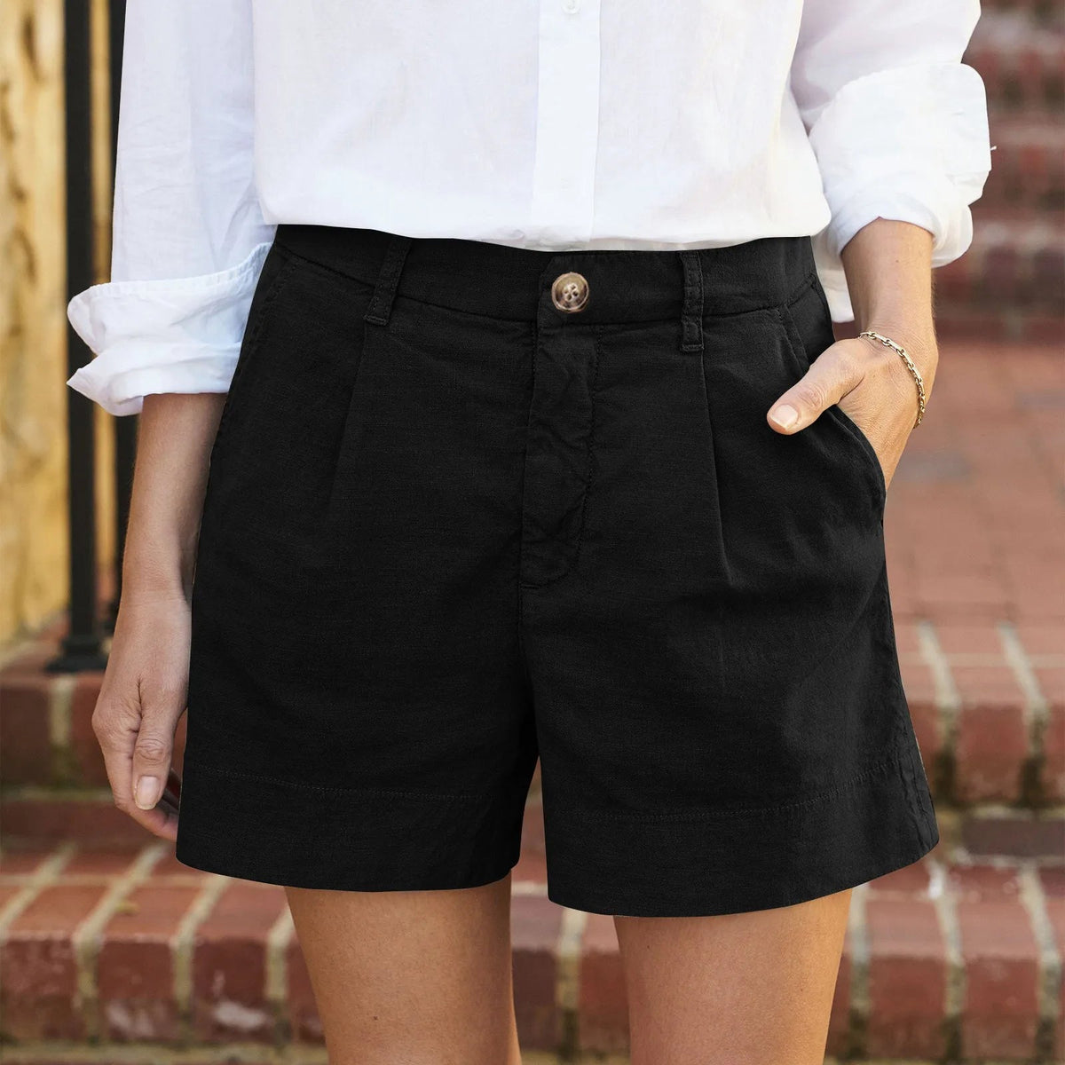 Pippa | Women's Pleated Linen Shorts